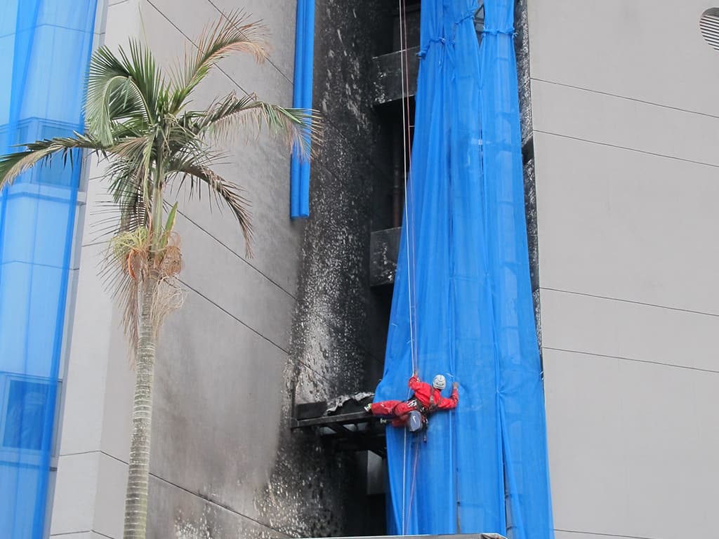 Smoke & Soot Removal Service project photo 4